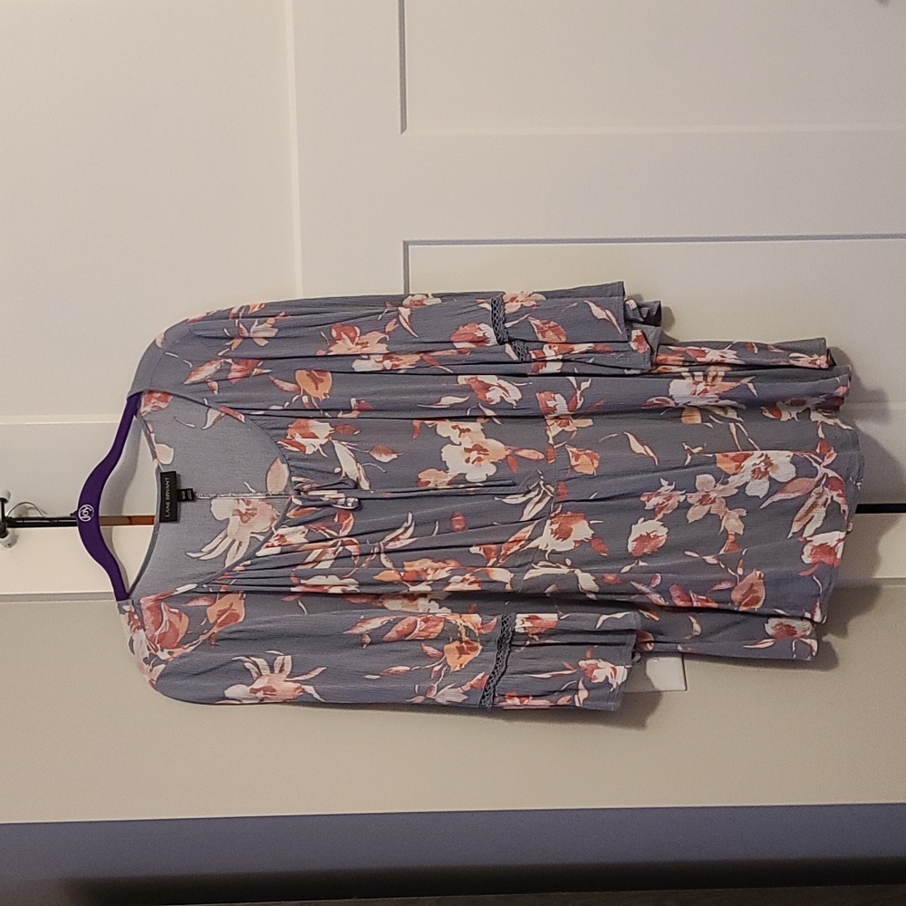 Lane Bryant Floral Tunic with Bell Sleeve Size 18/20